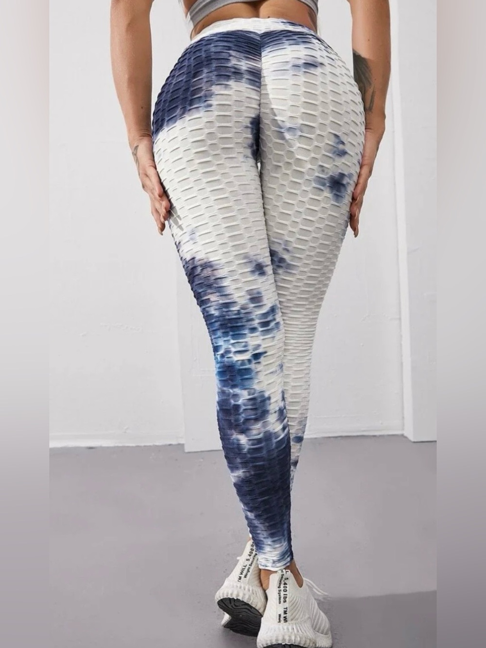 High Waist Butt Lifting Leggings in Blue and White